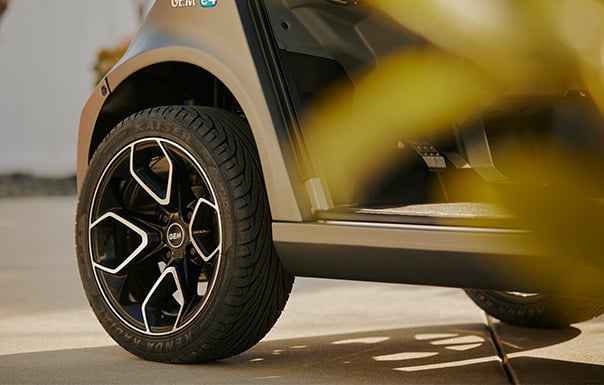 GEM electric vehicle with sports tires and rims